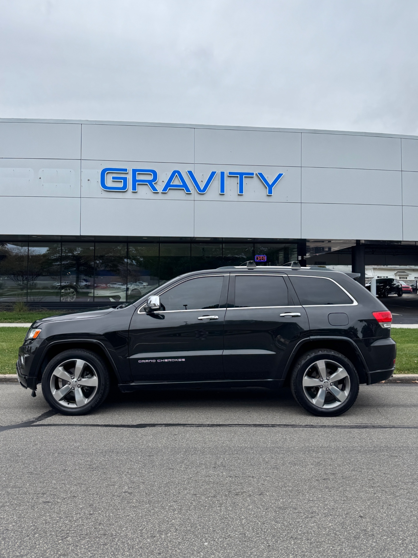 2014 Jeep Grand Cherokee Overland for sale in Eastpointe, MI